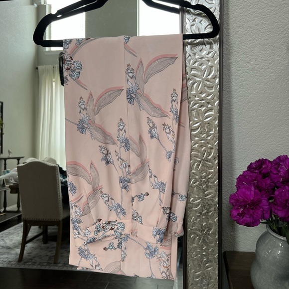 Bar III pink and blue printed pants. Size 2 - Picture 3 of 4